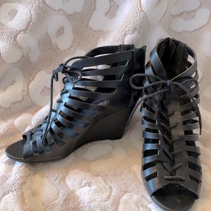 Strappy black wedges